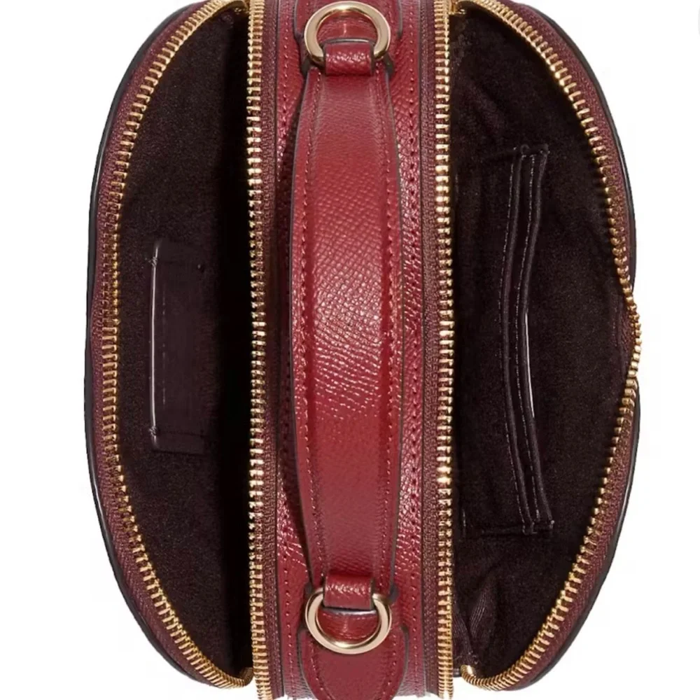 !!SOLD!!Coach Heart-Shaped Mini Bag Signature Canvas - Picture 5 of 5